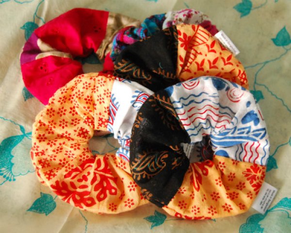 画像3: Sadiaの手作り♪パッチワークシュシュ (3)