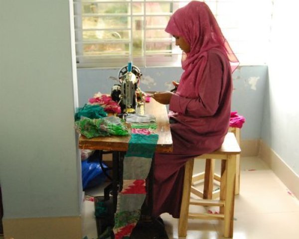 画像4: Sadiaの手作り♪パッチワークシュシュ (4)